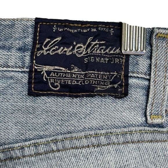 Levi Strauss Signature Men’s Jeans 34 X 32 Slim Bootcut Factory Distressed - Picture 8 of 10